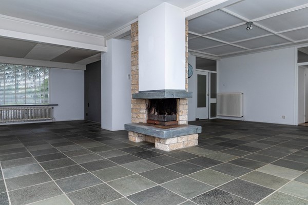 Te koop: Fraaie en riante bungalow met maar liefst 161 m² woonoppervlakte. Te koop: Fraaie en riante bungalow met maar liefst 161 m² woonoppervlakte.