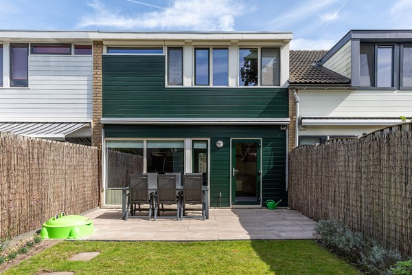 Te koop: Mooie instapklare woning op riant perceel, garage optioneel bij te kopen. Te koop: Mooie instapklare woning op riant perceel, garage optioneel bij te kopen.