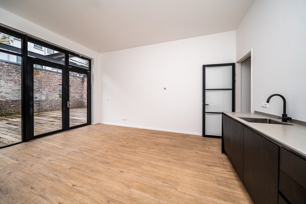 Te koop: Schoonderloostraat 223, 3024TT Rotterdam Te koop: Schoonderloostraat 223, 3024TT Rotterdam
