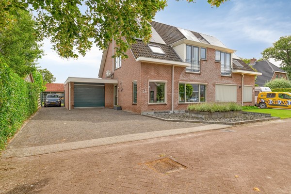 Onder bod: NIEUW IN DE VERKOOP! NETTE WONING MET EXTRA GROTE TUIN!
