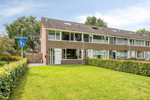 Te koop: NIEUW IN DE VERKOOP!! Gemodernisseerde hoekwoning met mooie vrije ligging!!