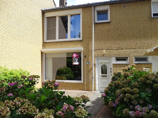Te koop: Perfecte en goed onderhouden eengezinswoning met alles wat wenselijk is! Te koop: Perfecte en goed onderhouden eengezinswoning met alles wat wenselijk is!