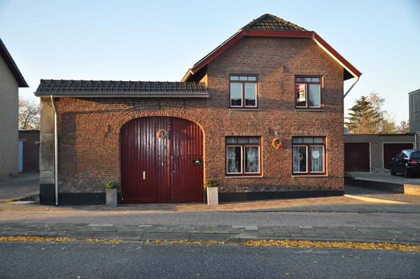 Te koop: Prachtig object met huisweide, ruim van opzet, energiezuinig. Te koop: Prachtig object met huisweide, ruim van opzet, energiezuinig.