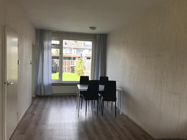 Te huur: Woning voor technisch personeel te huur met 4 slaapkamers in Spijkenisse nabij Maasvlakte Te huur: Woning voor technisch personeel te huur met 4 slaapkamers in Spijkenisse nabij Maasvlakte
