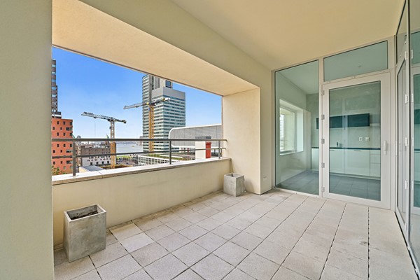 Foto_VanderHoevenplein35_Rotterdam_20.jpg 18