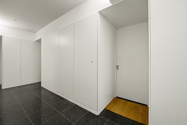 Foto_VanderHoevenplein35_Rotterdam_10.jpg 22