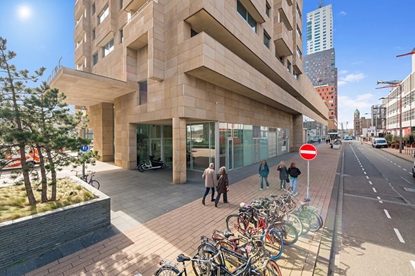 Foto_VanderHoevenplein35_Rotterdam_3.jpg 32
