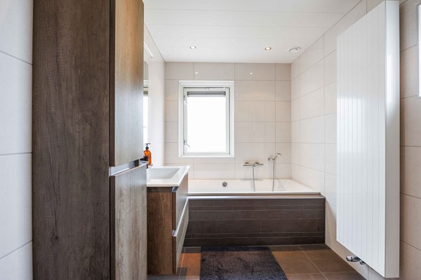 Medium property photo - Provincialeweg 146, 9865 AM Opende