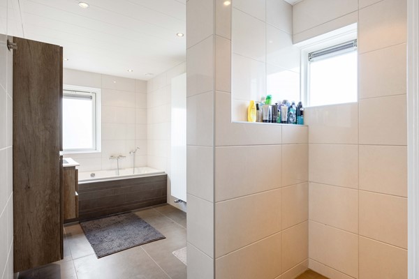 Medium property photo - Provincialeweg 146, 9865 AM Opende