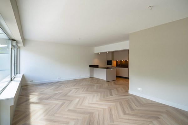 Medium property photo - Kruiskade, 3012 EG Rotterdam