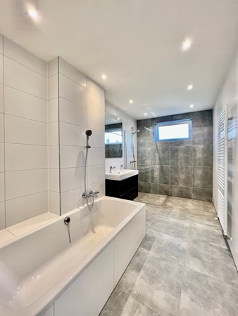 Medium property photo - Bergselaan, 3037 BJ Rotterdam