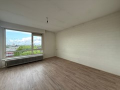 0ac83e91-8845-469e-843a-698898d8afd4.jpg