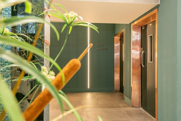Medium property photo - Kruiskade, 3012 EG Rotterdam