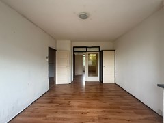 ba8c39b9-340f-4e30-8e35-ad84b600988a.jpg