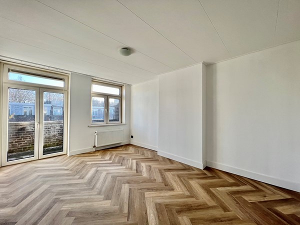 Medium property photo - Stationssingel, 3033 HH Rotterdam