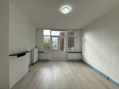 35e24ca9-a297-47da-8360-01971dd4baaf.jpg