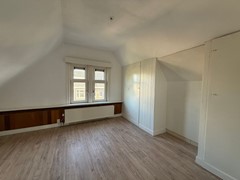 b8e338bc-5887-42b6-a1ec-7778caf6e706.jpg