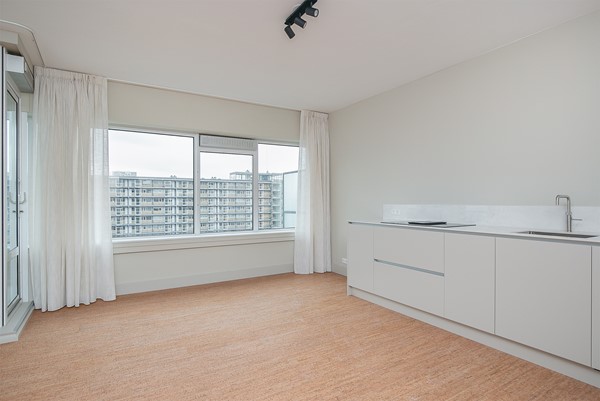 Medium property photo - Kruiskade, 3012 EG Rotterdam