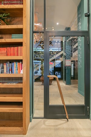 Medium property photo - Kruiskade, 3012 EG Rotterdam