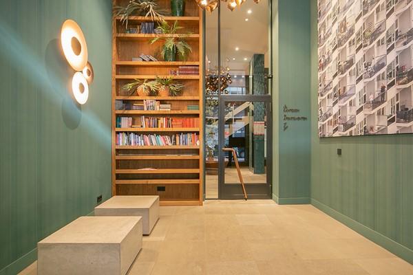 Medium property photo - Kruiskade, 3012 EG Rotterdam