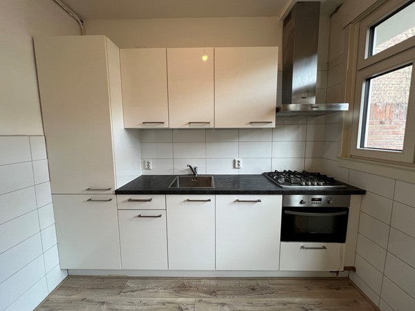 Medium property photo - Stationssingel, 3033 HH Rotterdam