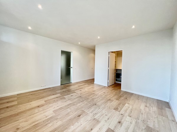 Medium property photo - Schiedamse Vest, 3011 BG Rotterdam