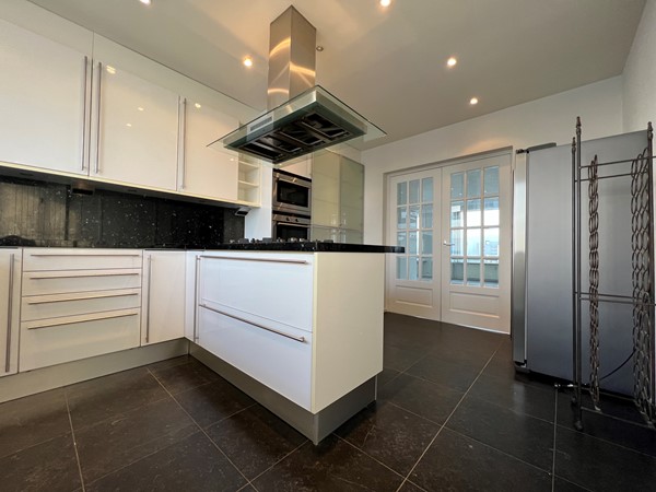 Medium property photo - Schiedamse Vest, 3011 BG Rotterdam