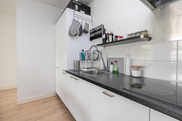 Medium property photo - Nieuwe Binnenweg, 3015 BJ Rotterdam