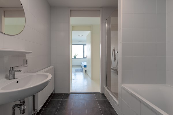 Medium property photo - Lloydkade, 3024 WZ Rotterdam