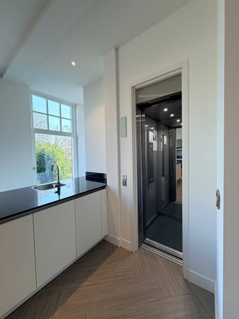 Medium property photo - Vredehofweg, 3062 EP Rotterdam