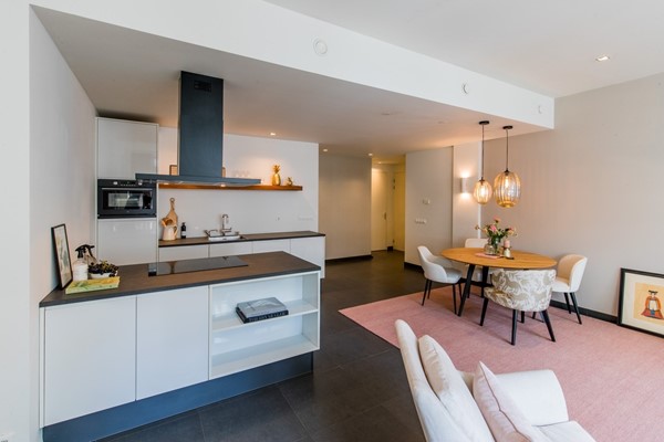 Medium property photo - Westplein, 3016 BM Rotterdam
