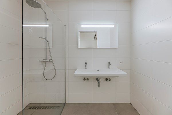 Medium property photo - Müllerkade, 3024 EP Rotterdam