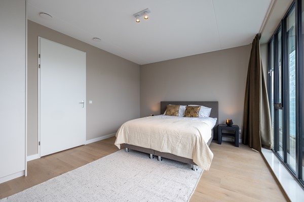 Medium property photo - Bergweg, 3036 BH Rotterdam