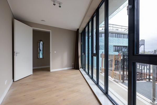 Medium property photo - Bergweg, 3036 BH Rotterdam