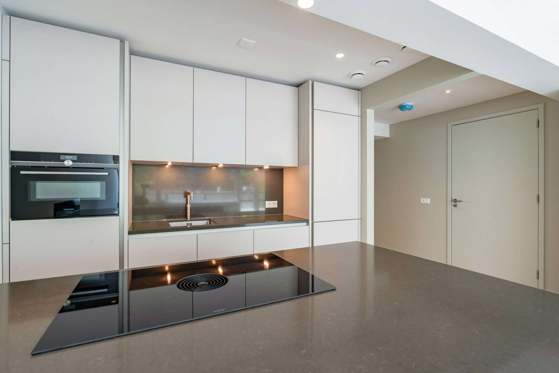 Woning te huur: Kruiskade 3012E, Rotterdam