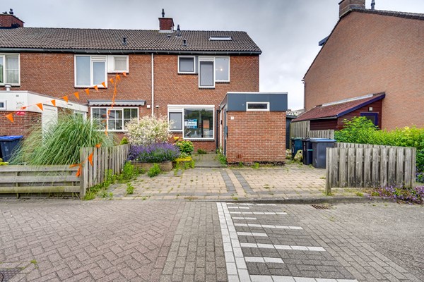 Foto - Te koop: Spiering 8, 3225 XK Hellevoetsluis