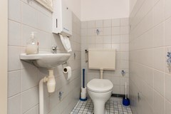Toilet 01.jpg