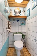 Toilet_01.jpg