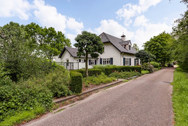 Sold: Startprijs € 950.000,- k.k. (bieden vanaf)