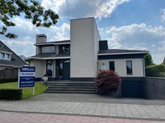 Verkocht: Startprijs (bieden vanaf) € 748.000,- k.k.
