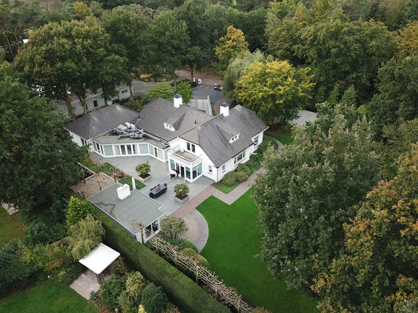 For sale: Vraagprijs € 1.690.000,- k.k. 