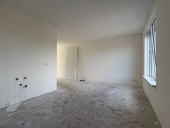 08466983_16.jpg