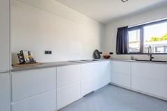 08760079_13.jpg