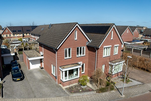 Esrand 84, 7672BE Vriezenveen