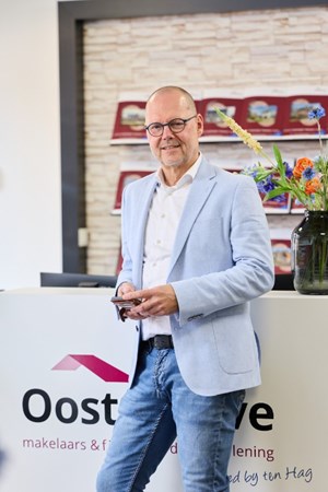 Robert (R.M.) van 't Oever