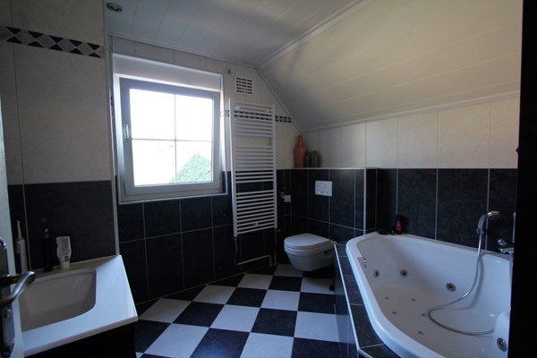 IMG_1204 (2) (Medium).JPG 14