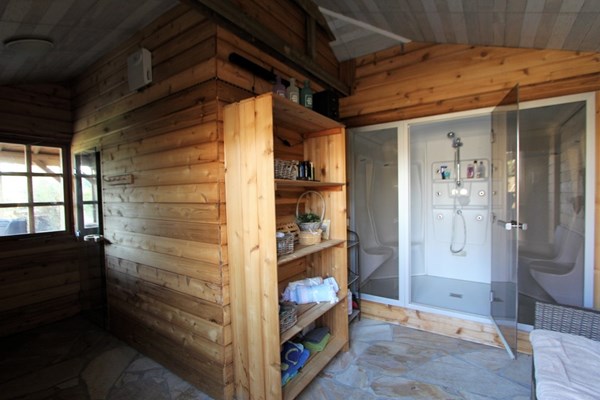 IMG_1249 (2) (Medium).JPG 18