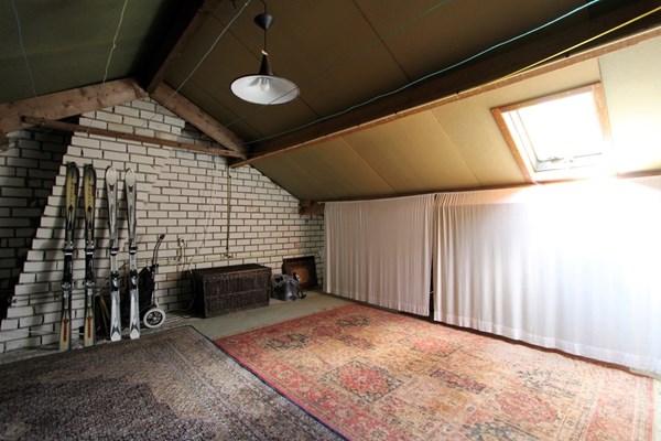 IMG_2467 (2) (Medium).JPG 18