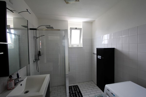 IMG_2749 (2) (Medium).JPG 11