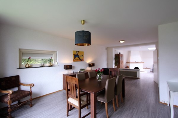 IMG_4353 (2) (Medium).JPG 3